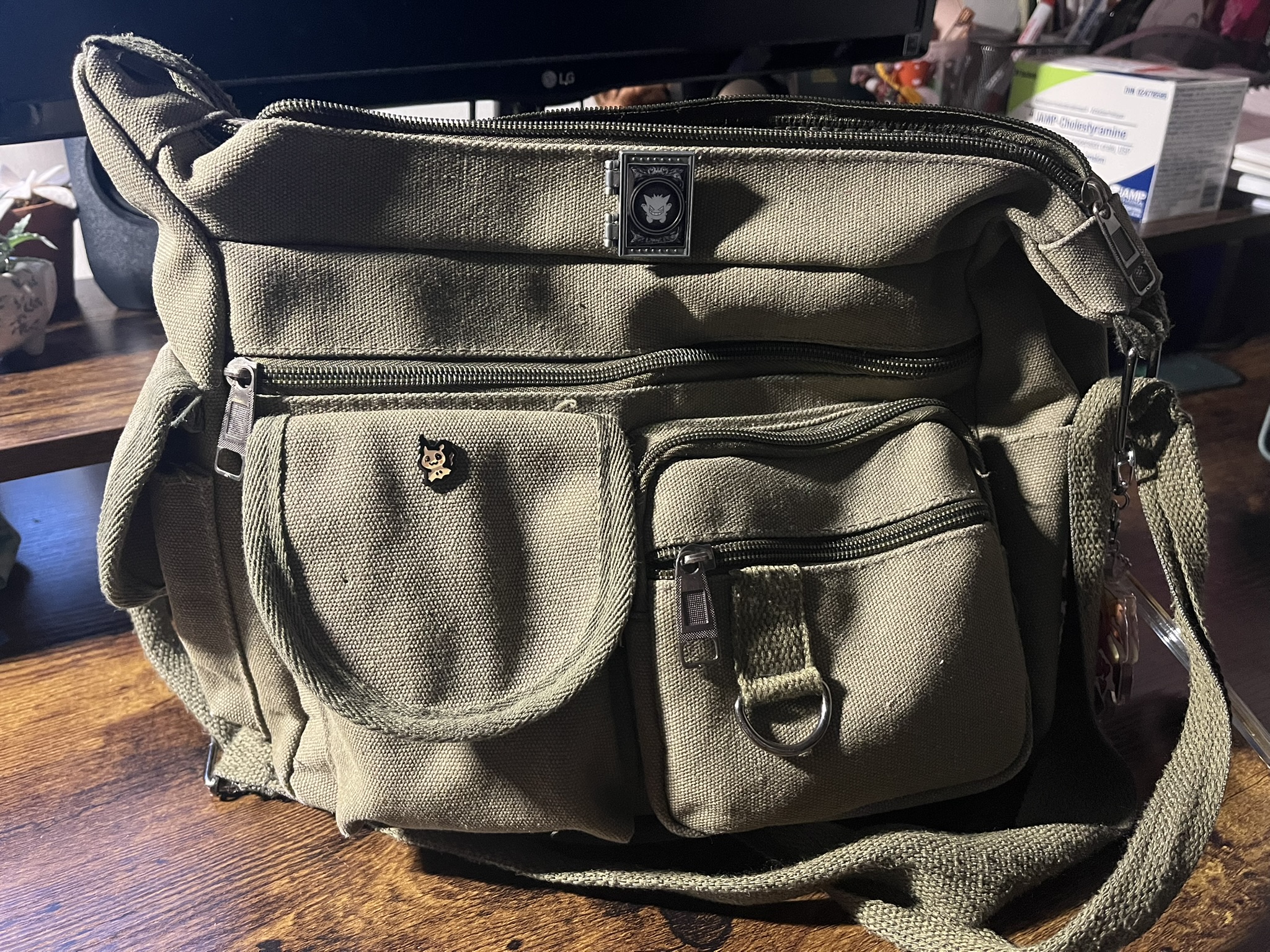 This is my going out bag, I have it heavily customized. <br><audio controls src='/audio/bag.mp3'></audio>